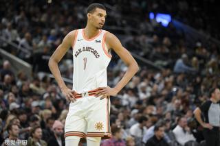 随着事件的 随着事件的